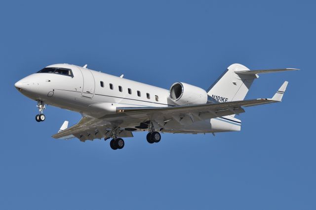 Challenger 604 N101KF