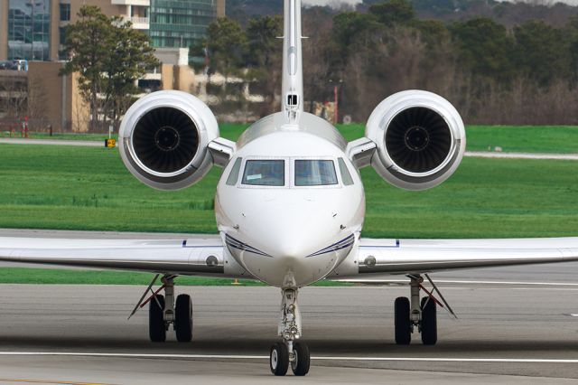 Gulfstream GV N102DZ
