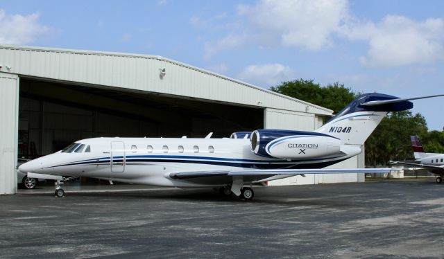 Citation X N104R