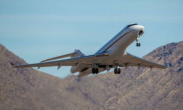 Global Express / 5000 N152QS