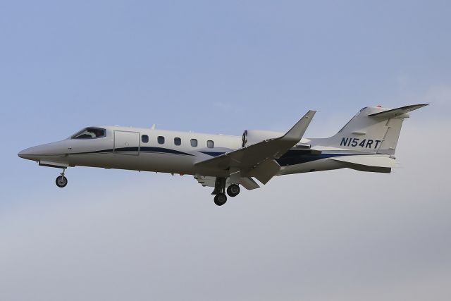 Lear 31 N154RT
