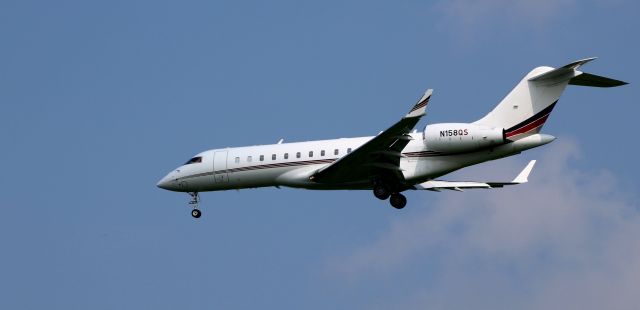 Global Express / 5000 N158QS