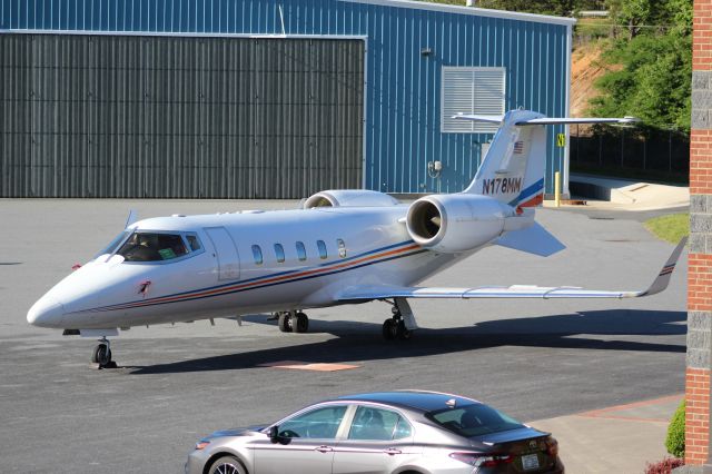 Learjet 60 N178MM