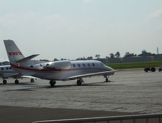 Challenger 300/350 N1897A