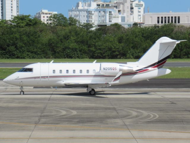 Challenger 604 N205QS