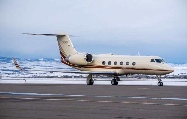 Gulfstream GIV N232F