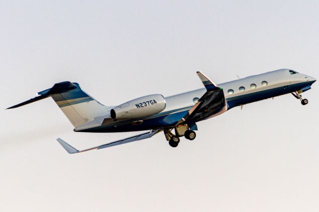 Gulfstream G550 N237GA