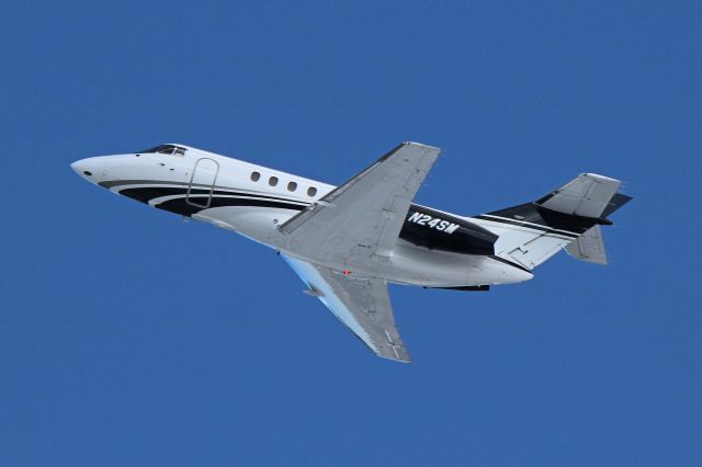 Hawker 800XP N24SM