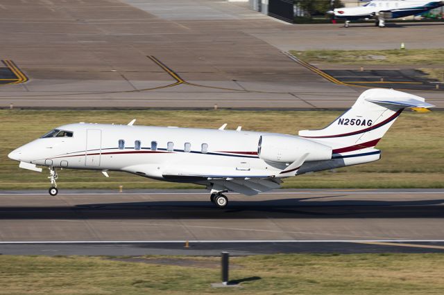 Challenger 300/350 N250AG