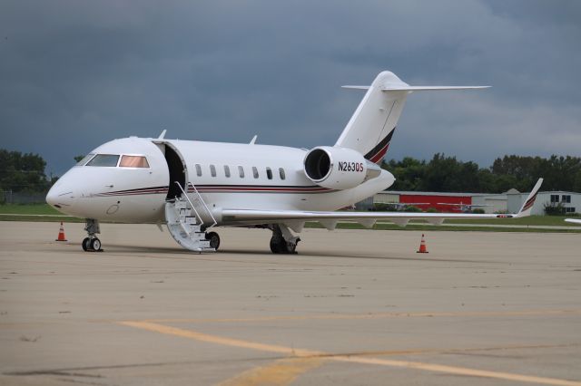 Challenger 604 N263QS