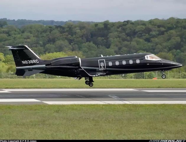 Learjet 60 N276BG