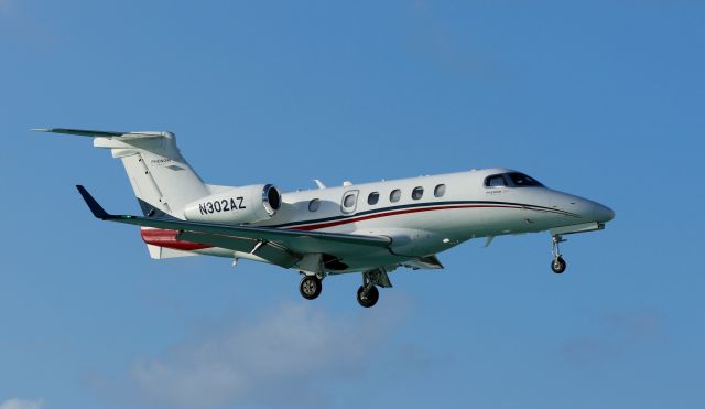 Phenom 300 N302AZ