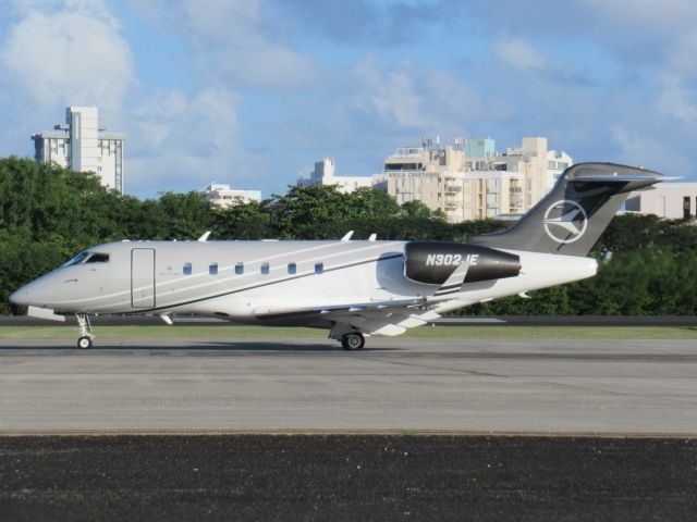 Challenger 300/350 N302JE
