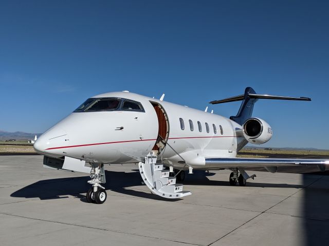 Challenger 300/350 N311GS