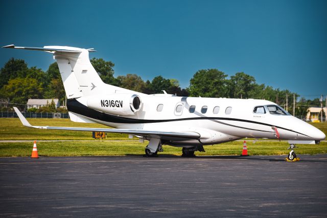 Phenom 300 N316GV