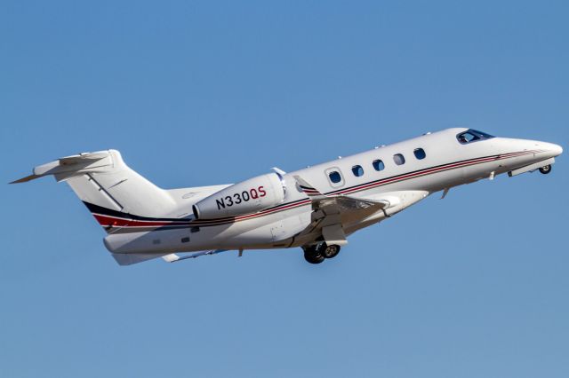 Phenom 300 N330QS