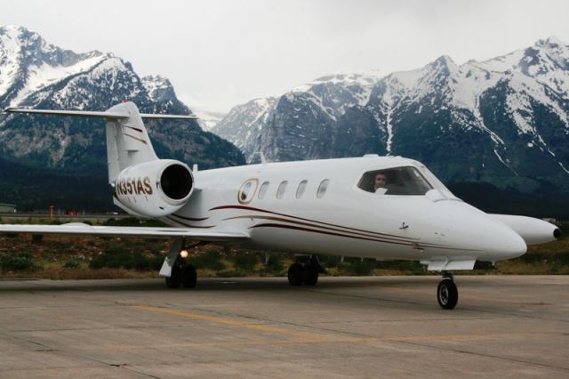 Lear 35 N351AS