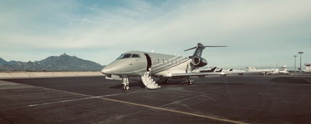 Challenger 300/350 N362JE