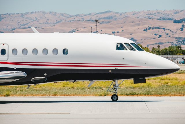 Falcon 2000 N36HA