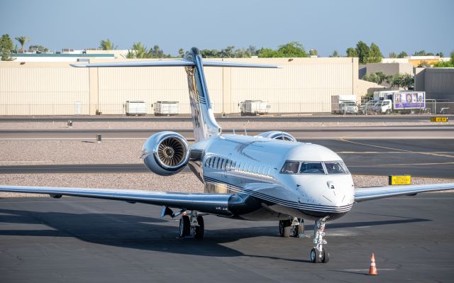 Global Express / 5000 N372BC