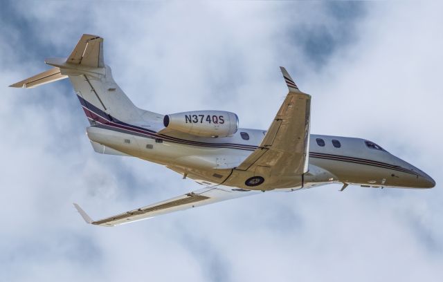 Phenom 300 N374QS