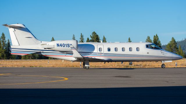 Learjet 60 N401SY
