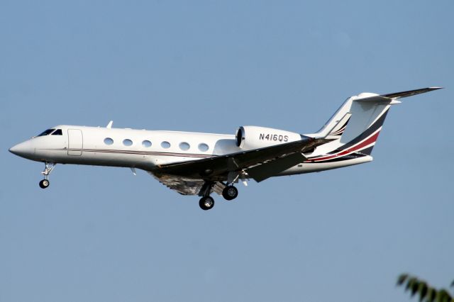Phenom 300 N416QS
