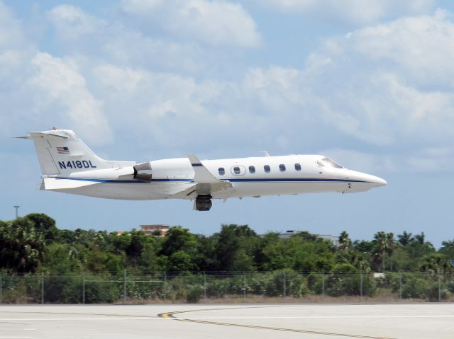 Lear 31 N418DL