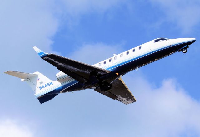 Learjet 45 N445N