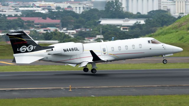 Learjet 60 N448GL