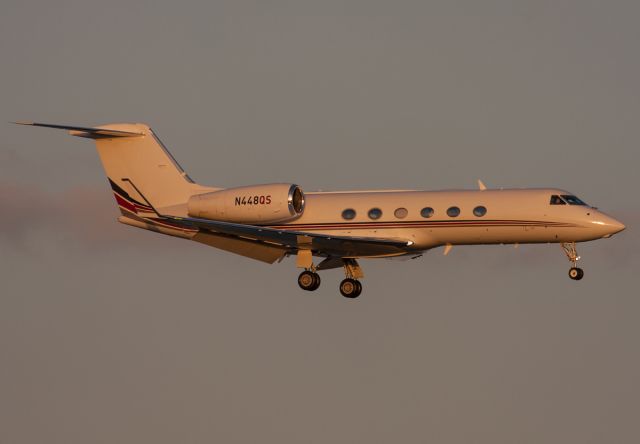 Gulfstream G450 N448QS