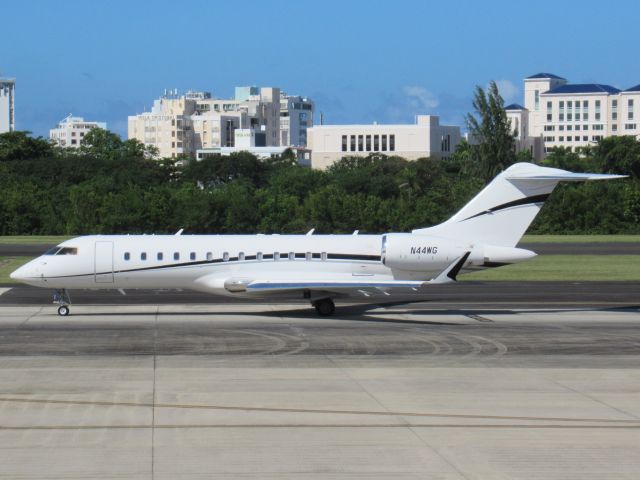 Global Express / 5000 N44WG