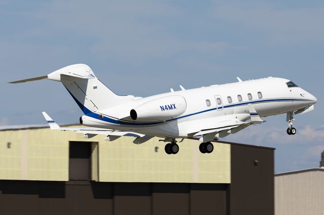 Challenger 300/350 N4MX