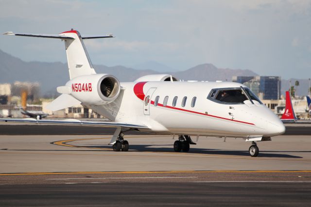 Learjet 60 N504AB