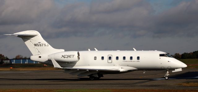 Challenger 300/350 N537XJ