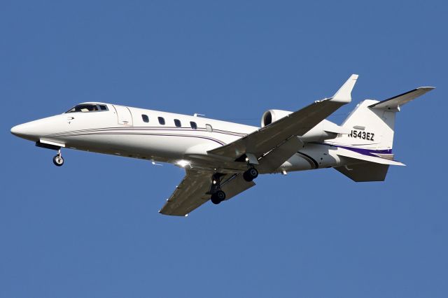 Learjet 60 N543EZ
