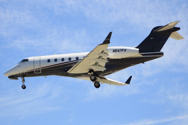 Challenger 300/350 N547FX