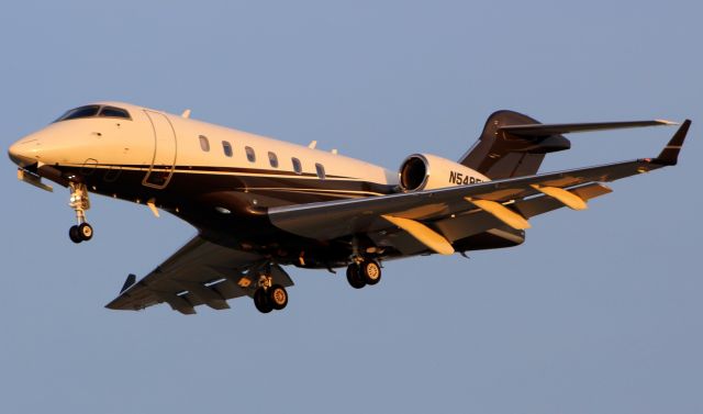 Challenger 300/350 N548FX