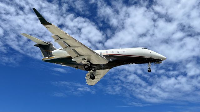 Challenger 300/350 N597FX