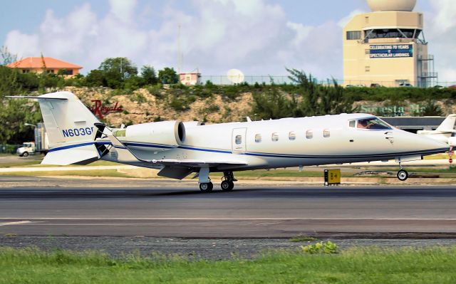 Learjet 60 N603GR