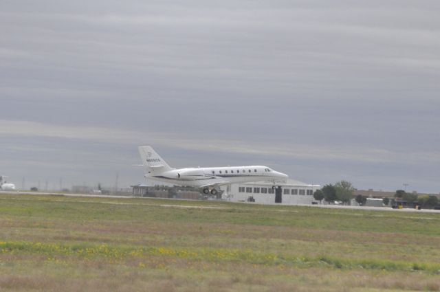 Challenger 604 N605CS