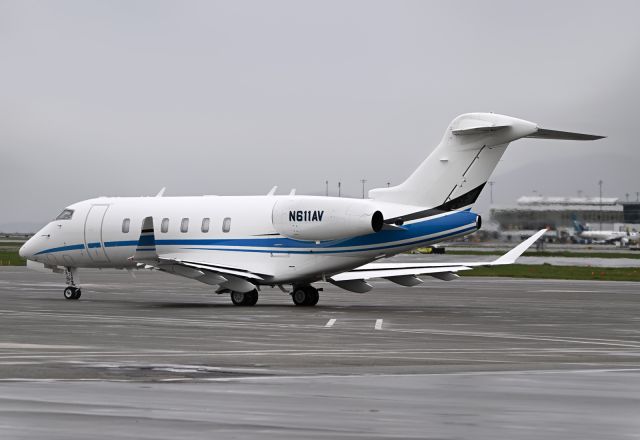 Challenger 300/350 N611AV