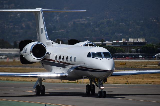 Gulfstream GIV N624PD