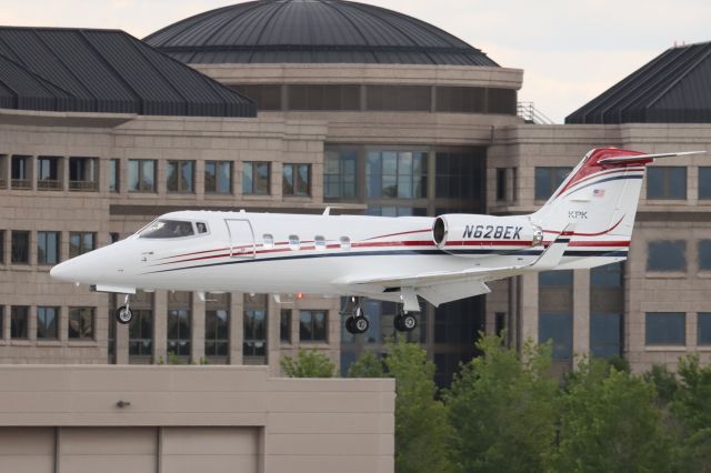 Learjet 55 N628EK