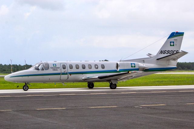 Citation V N690ES