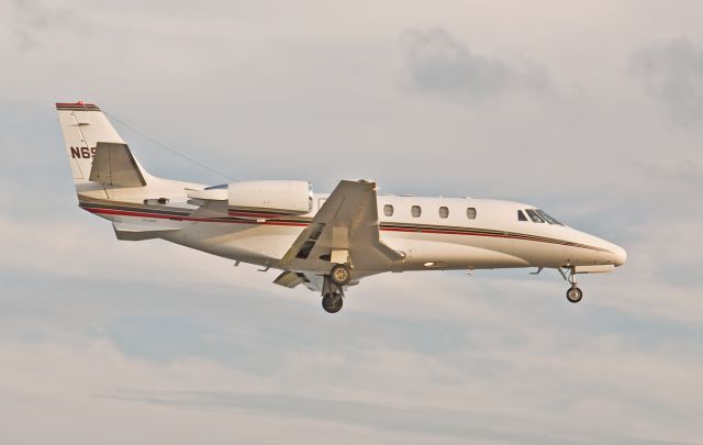 Citation Latitude N695QS