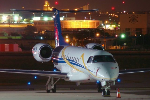 Embraer Legacy 600/650 N742SP