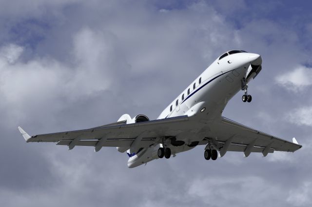 Challenger 300/350 N776CJ