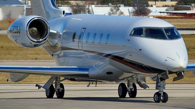 Challenger 300/350 N782BJ