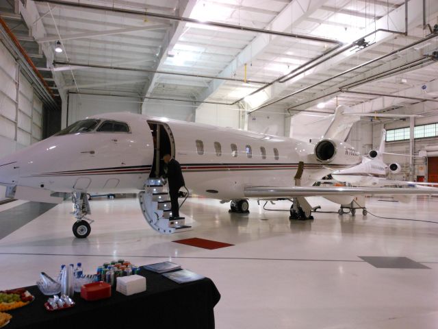 Challenger 300/350 N782QS